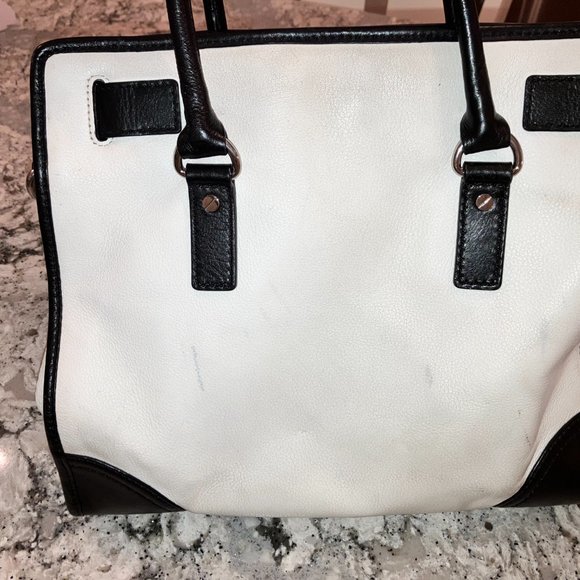 COPY - Michael Kors Purse - Hamilton Cow Print - Picture 3 of 14